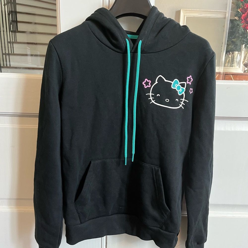 NWT Converse x Hello Kitty Stars Pullover (Black Size S）Womens Hoodies